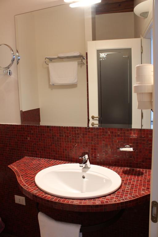 Hotel Albergo Al Sole Malo (Vicenza) Quarto foto